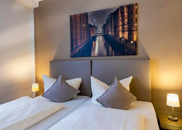 Auto-parkhotel St Pauli 2*