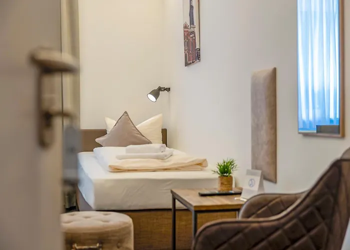 Auto-parkhotel St Pauli 2*