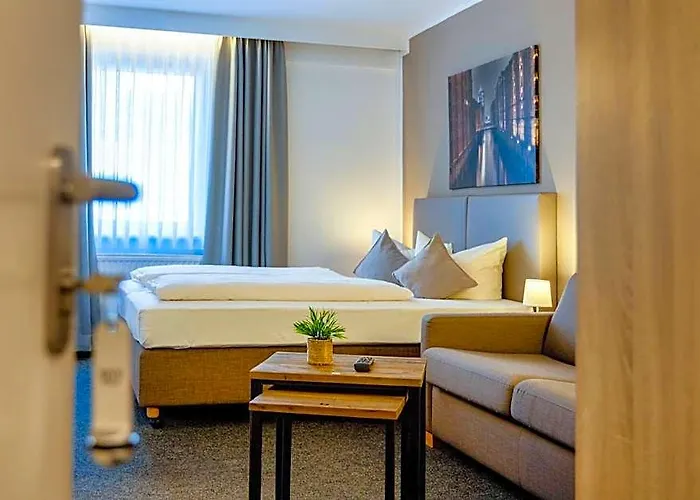 Auto-parkhotel St Pauli Hotel 2*